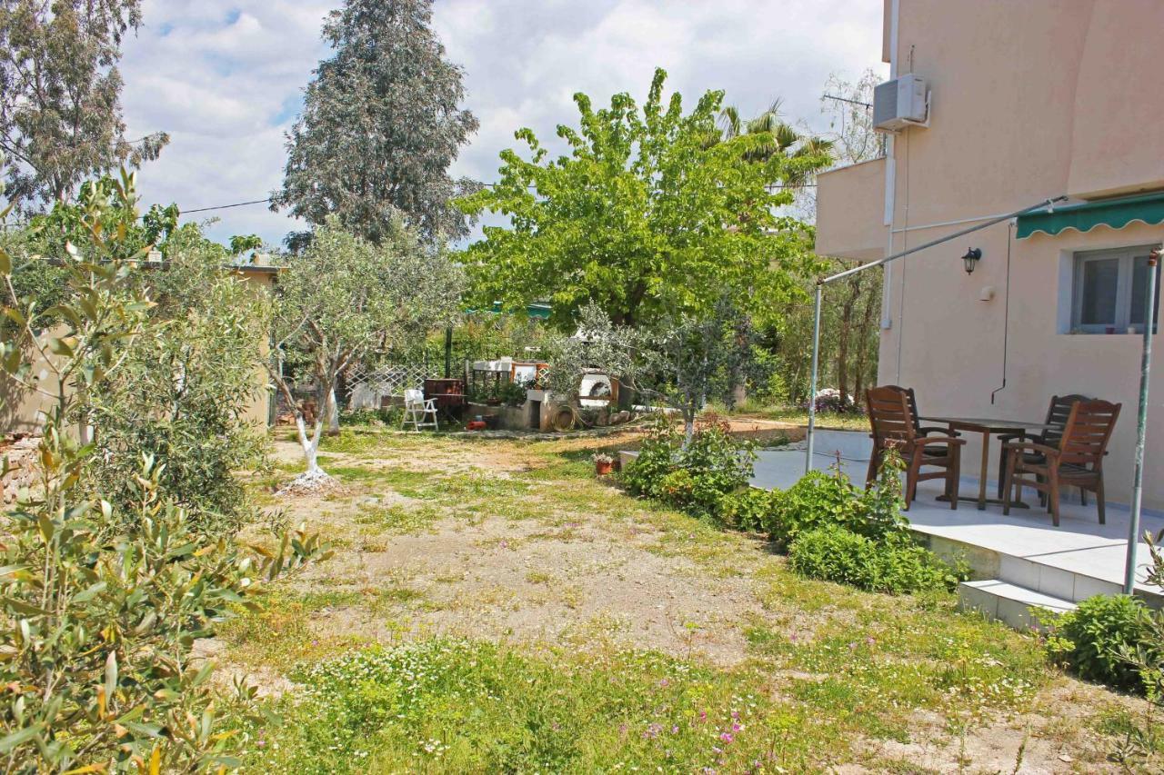 Apartment In Lagonisi Exterior photo